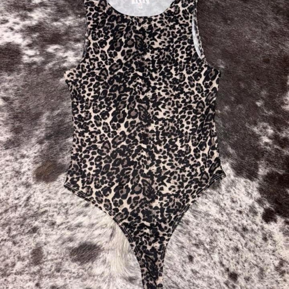 Leopard Print Bodysuit